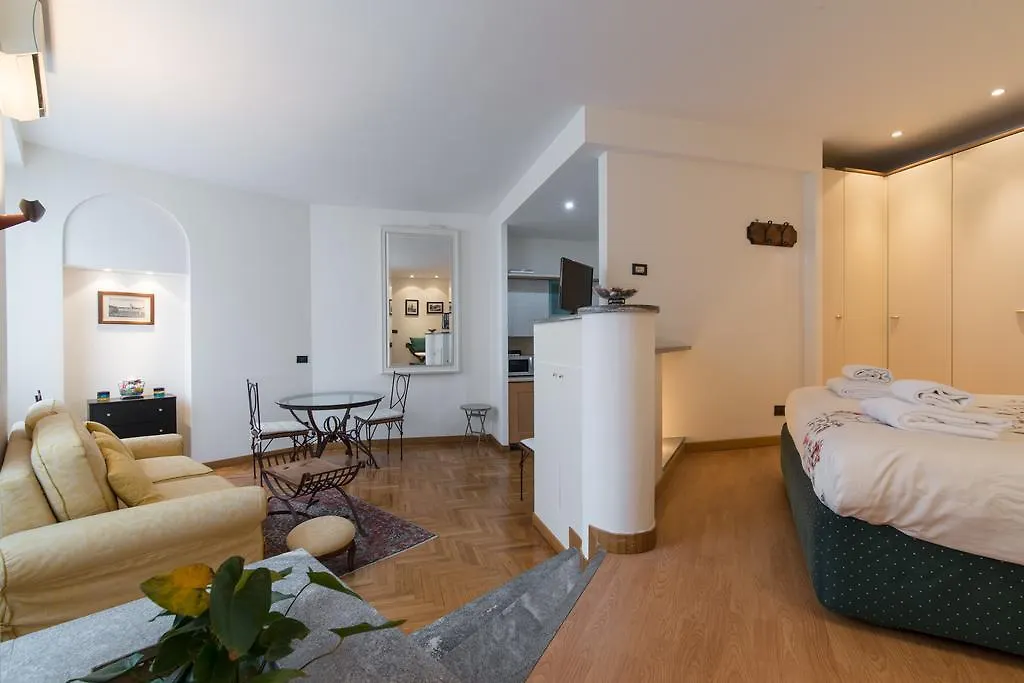 Duomo Open Space Apartment Milan 0*,  Italie