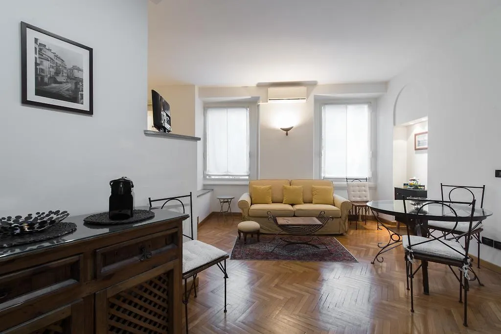 Duomo Open Space Apartment Milan
